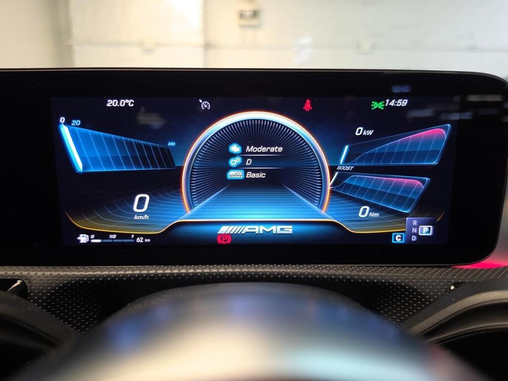 MERCEDES-BENZ A CLASS AMG A35 4MATIC - 16