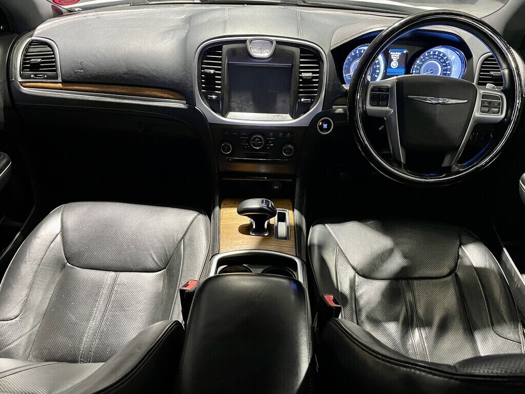 2014 CHRYSLER 300C 3.6L LUX A/T thumbnail 10