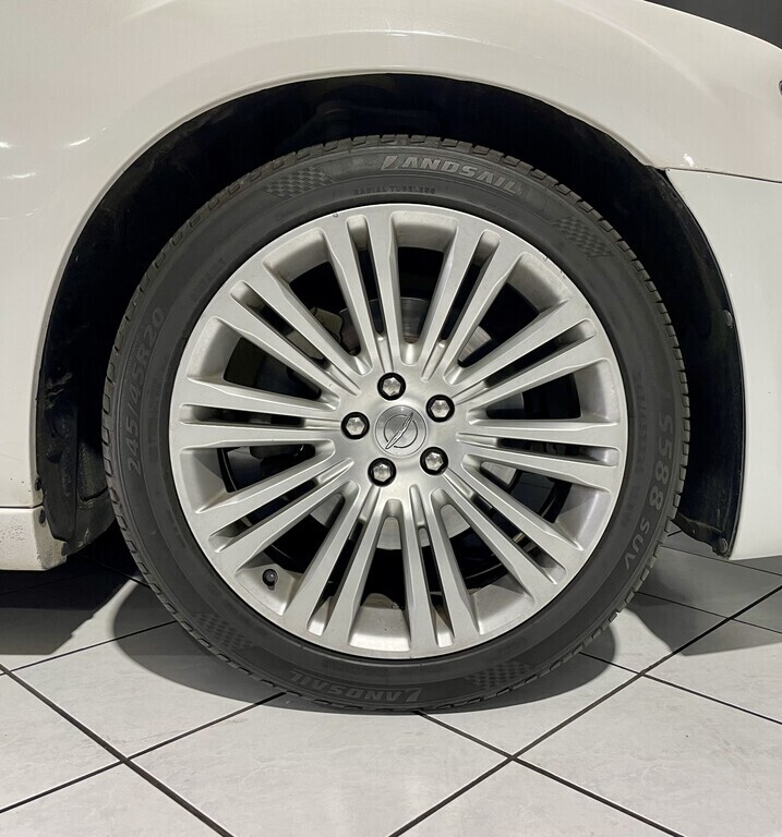 2014 CHRYSLER 300C 3.6L LUX A/T thumbnail 7