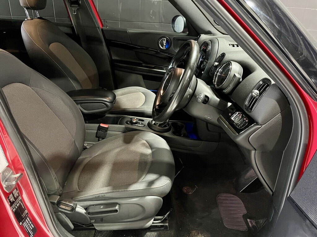 2020 MINI COOPER D COUNTRYMAN A/T thumbnail 9