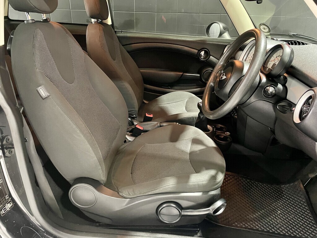 2014 MINI COOPER thumbnail 8