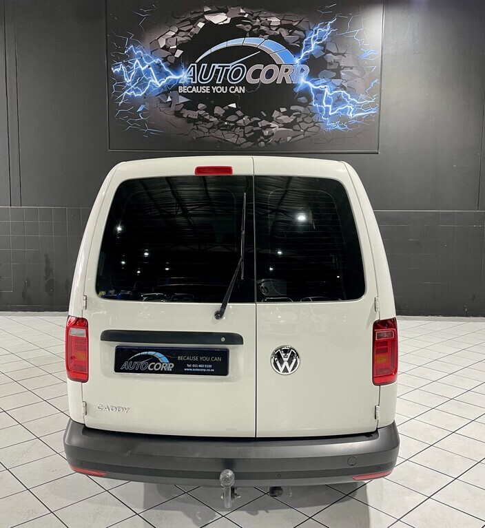 2021 VOLKSWAGEN CADDY4 MAXI  CREWBUS 2.0 TDi DSG thumbnail 4