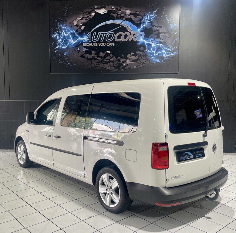 2021 VOLKSWAGEN CADDY4 MAXI  CREWBUS 2.0 TDi DSG thumbnail 5