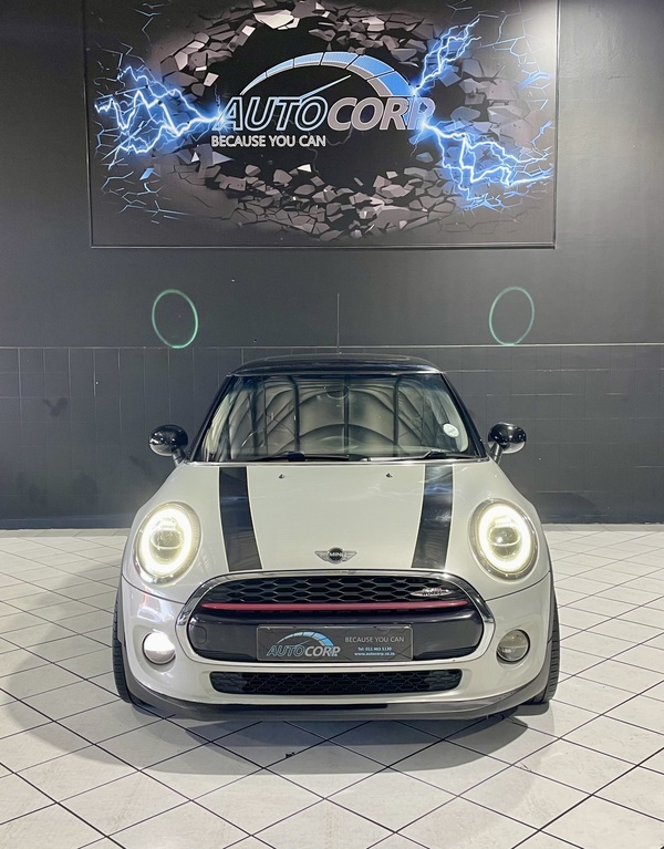 2015 MINI COOPER thumbnail 3