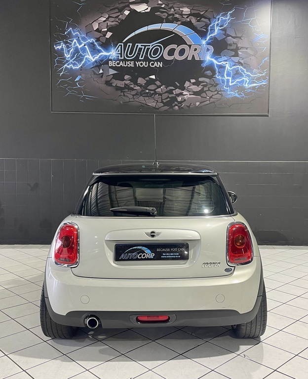 2015 MINI COOPER thumbnail 4