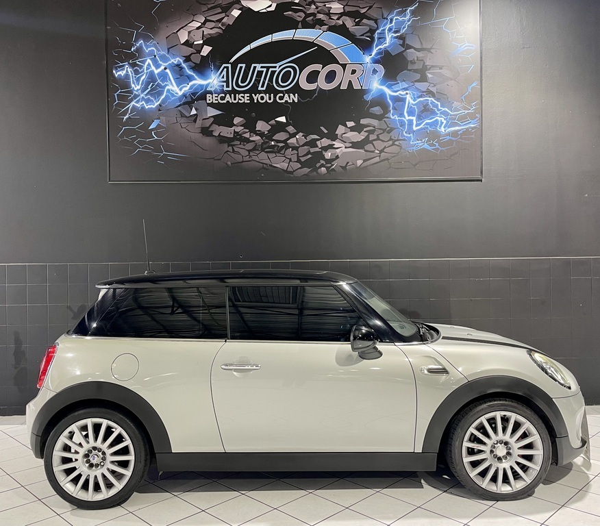 2015 MINI COOPER thumbnail 5