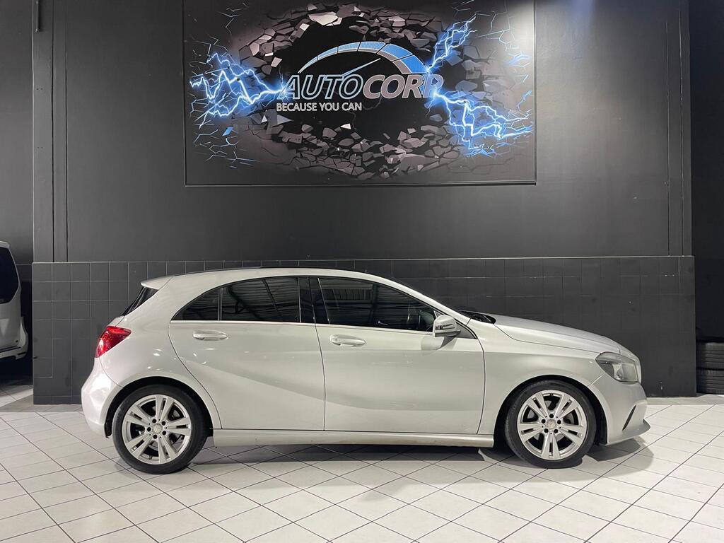 2016 MERCEDES-BENZ A 220d URBAN A/T thumbnail 3