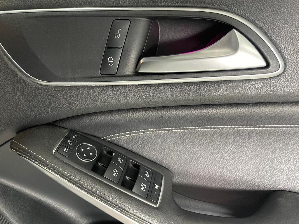 2016 MERCEDES-BENZ A 220d URBAN A/T thumbnail 9