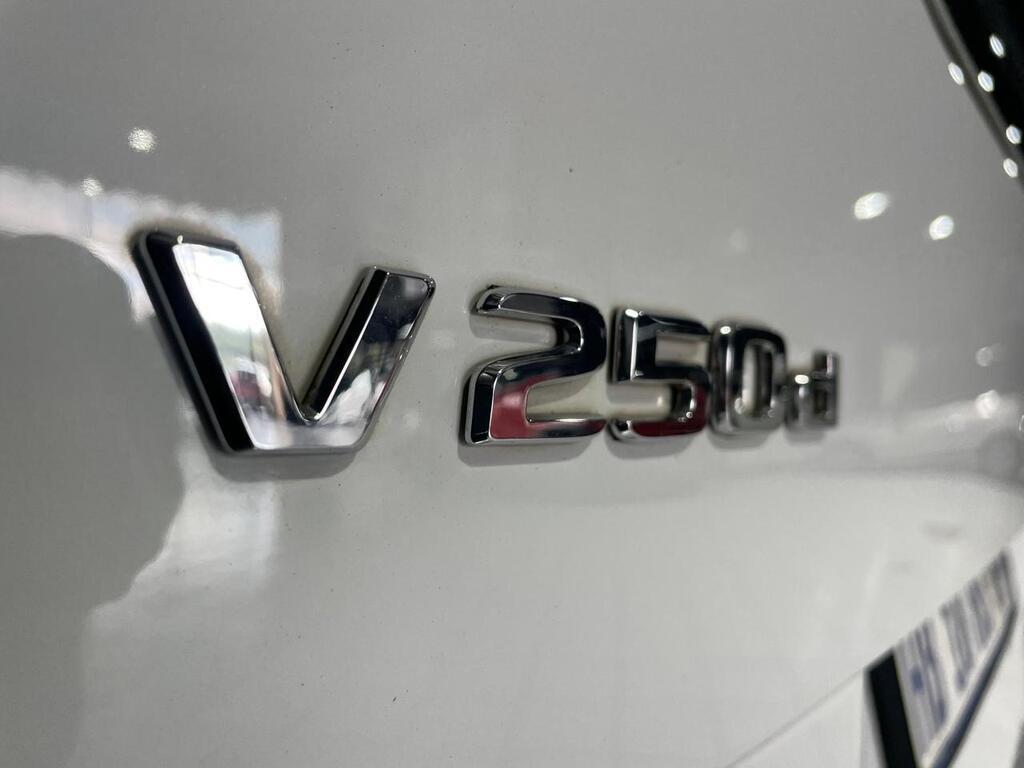 2017 MERCEDES-BENZ V250 BLUETEC AVANTGARDE A/T thumbnail 6