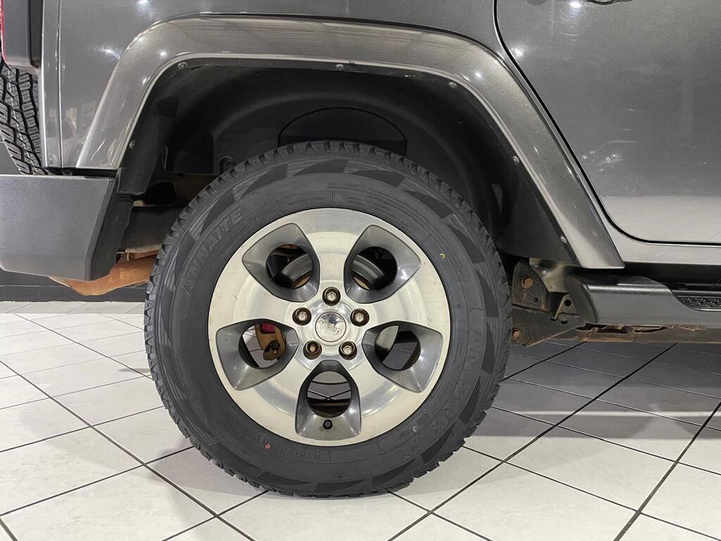 2019 JEEP WRANGLER UNLTD SAHARA 3.6L V6 A/T thumbnail 6