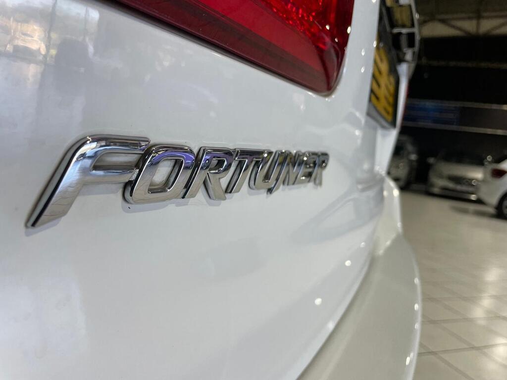 2011 TOYOTA FORTUNER 3.0D-4D R/B A/T thumbnail 7