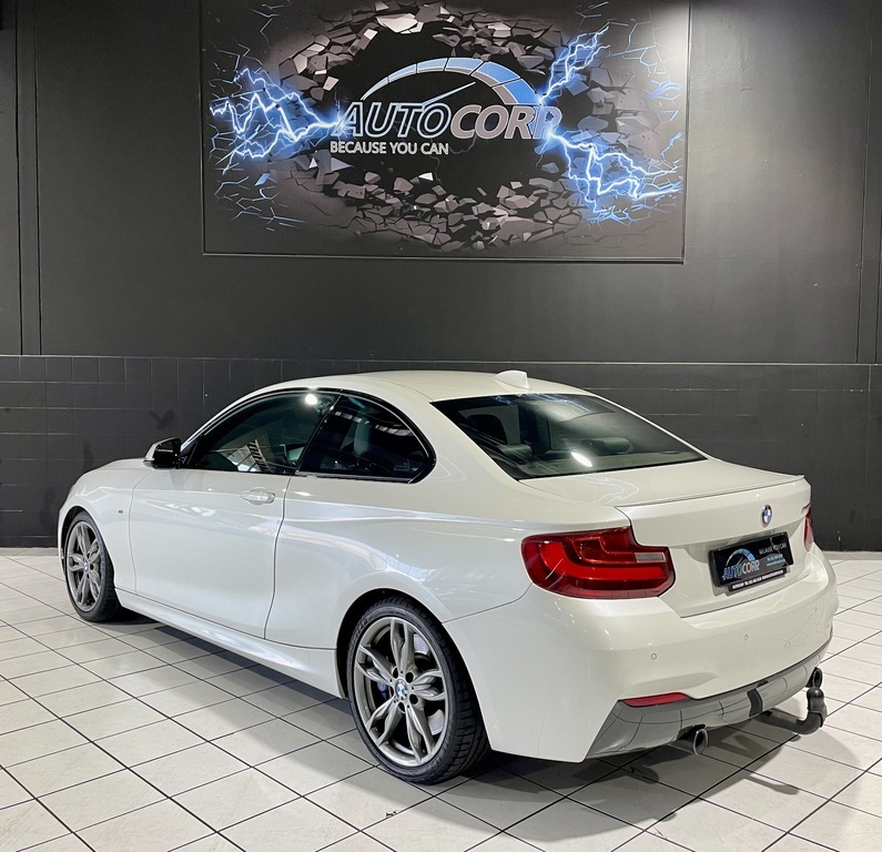 2014 BMW M235i A/T(F22) thumbnail 4