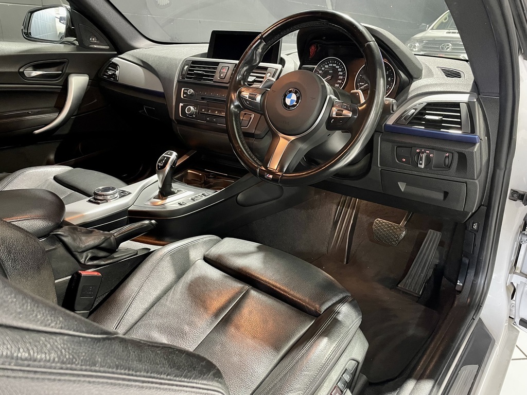 2014 BMW M235i A/T(F22) thumbnail 5