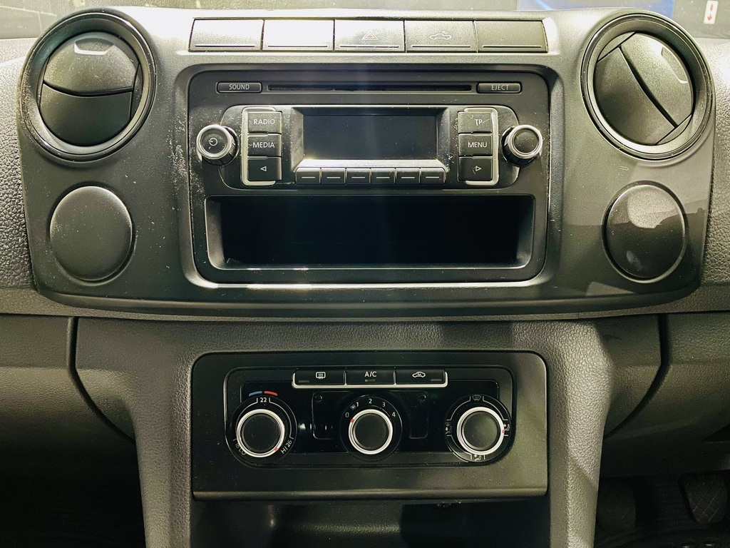 2015 VOLKSWAGEN AMAROK 2.0TDi TRENDLINE 103KW D/C P/U thumbnail 9