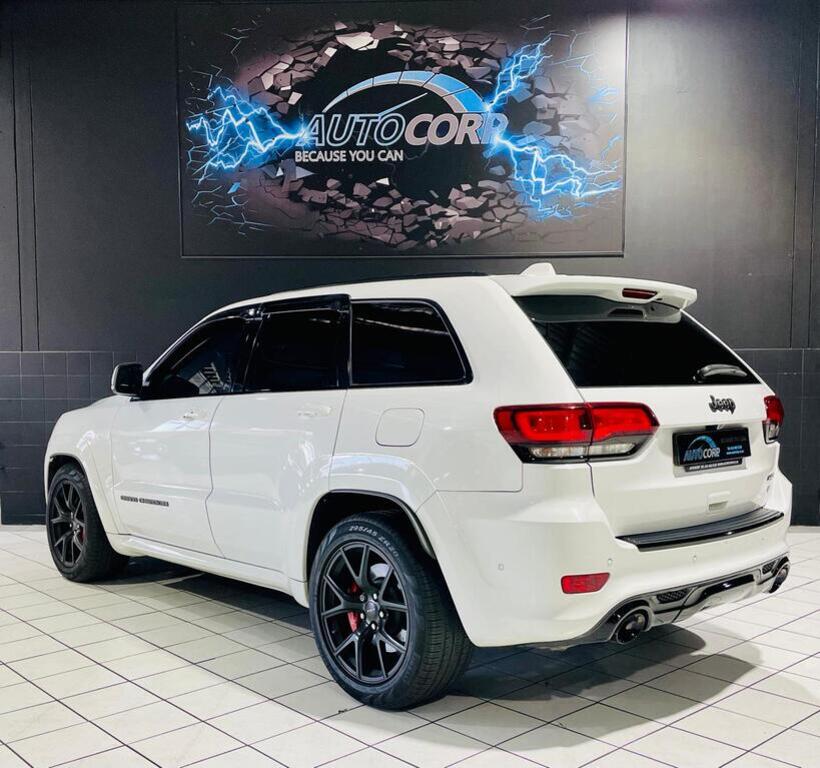 2019 JEEP GRAND CHEROKEE 6.4 SRT thumbnail 3