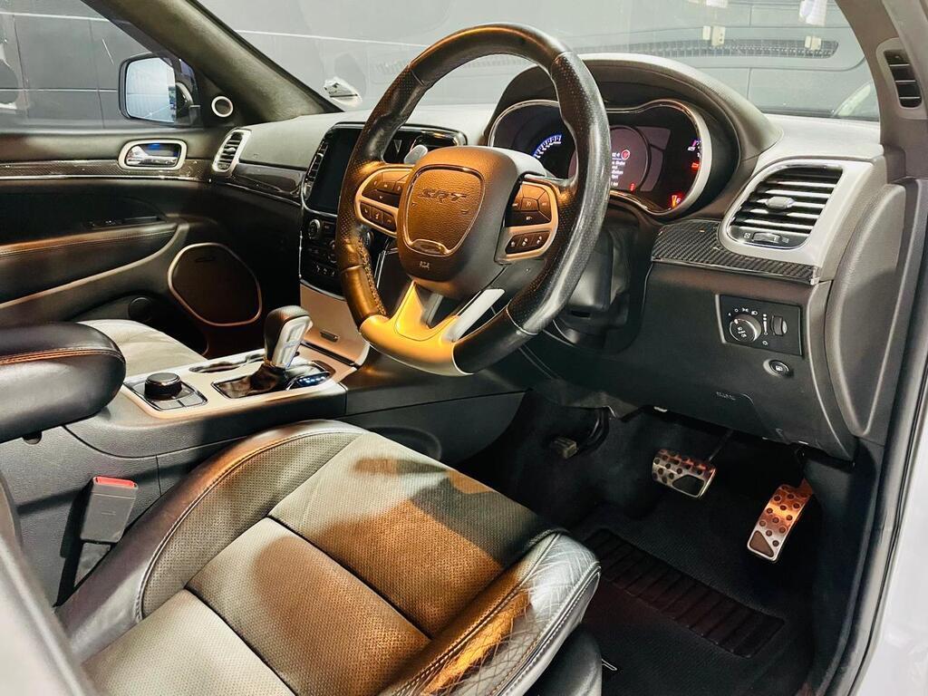 2019 JEEP GRAND CHEROKEE 6.4 SRT thumbnail 6