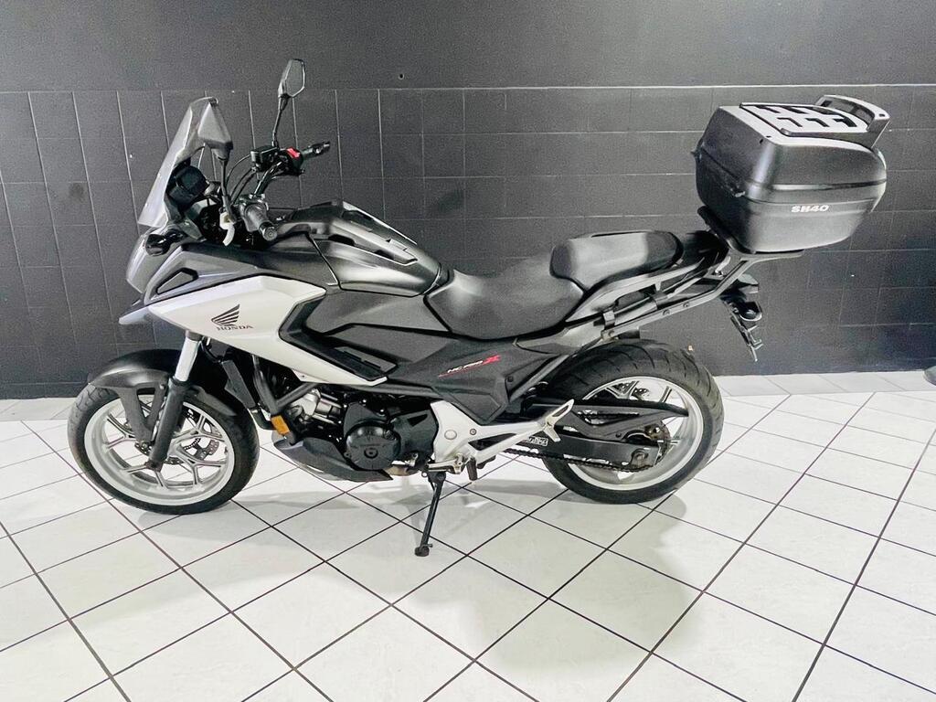 2017 HONDA NC 750 X thumbnail 6