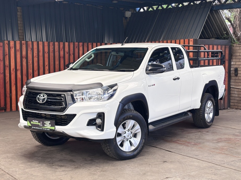 TOYOTA HILUX 2.4 GD-6 RB SRX P/U E/CAB