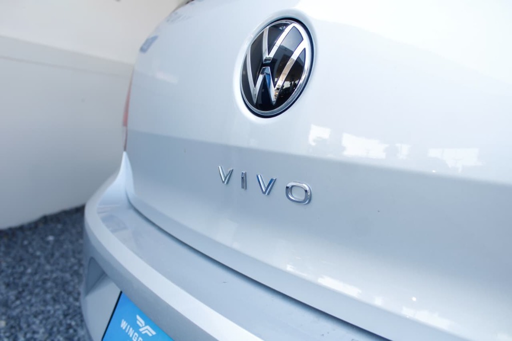 2025 VOLKSWAGEN Polo Vivo, Silver, 17883Kms, Automatic, , Petrol, R289 900, Private Finance