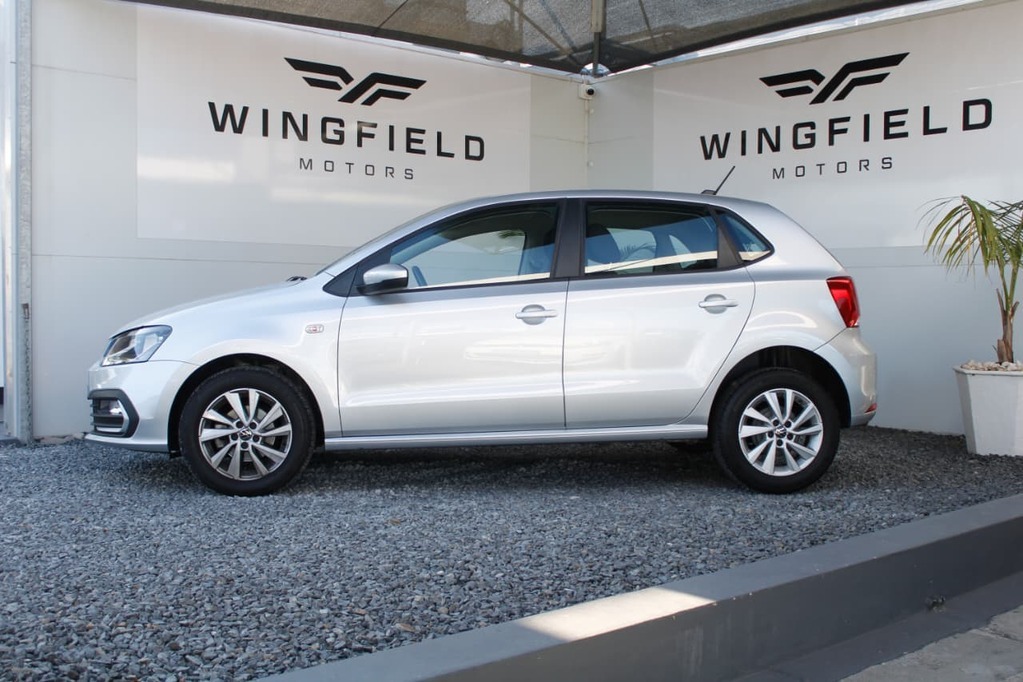 2025 VOLKSWAGEN Polo Vivo, Silver, 17883Kms, Automatic, , Petrol, R289 900, Private Finance