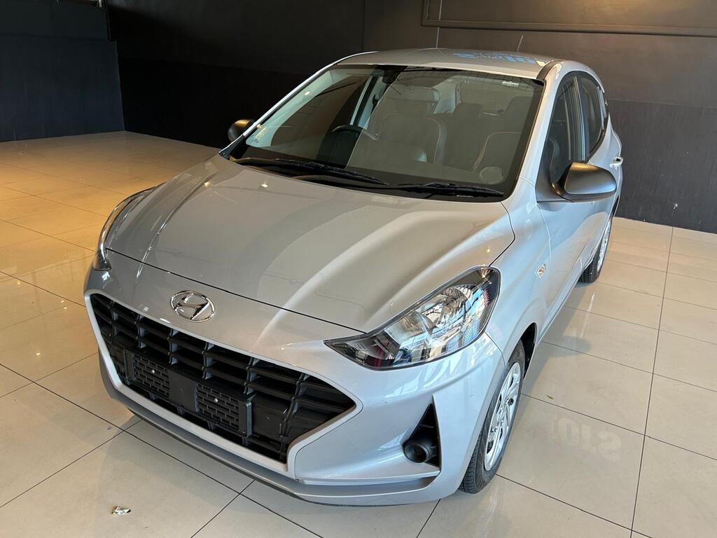 HYUNDAI i10 - Image 11