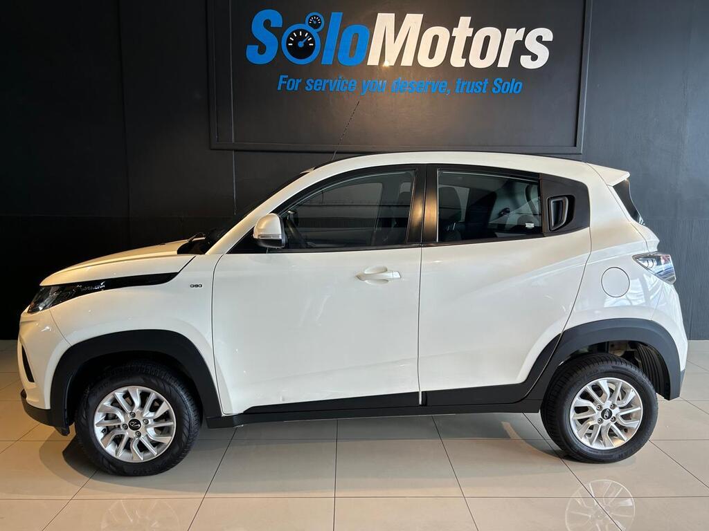 MAHINDRA KUV 100 - Image 4