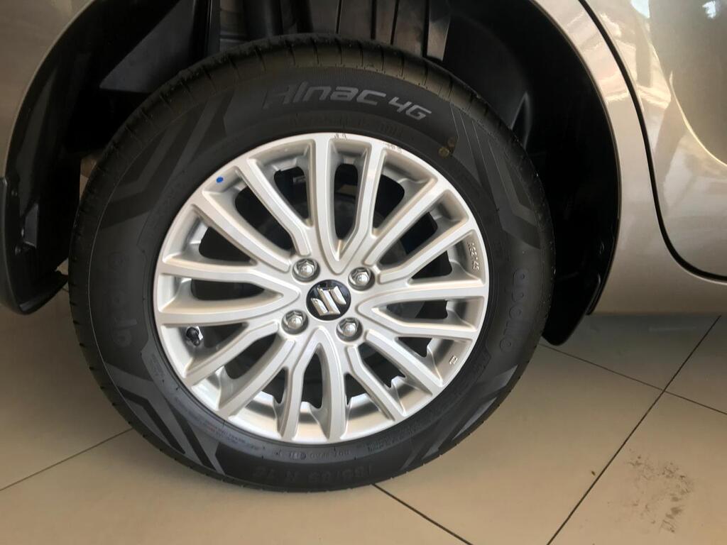 SUZUKI SWIFT - Image 13