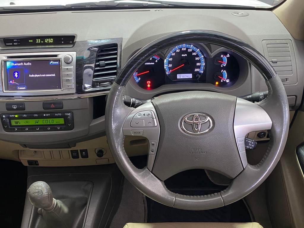 TOYOTA FORTUNER FORTUNER 3.0D-4D R/B - 8