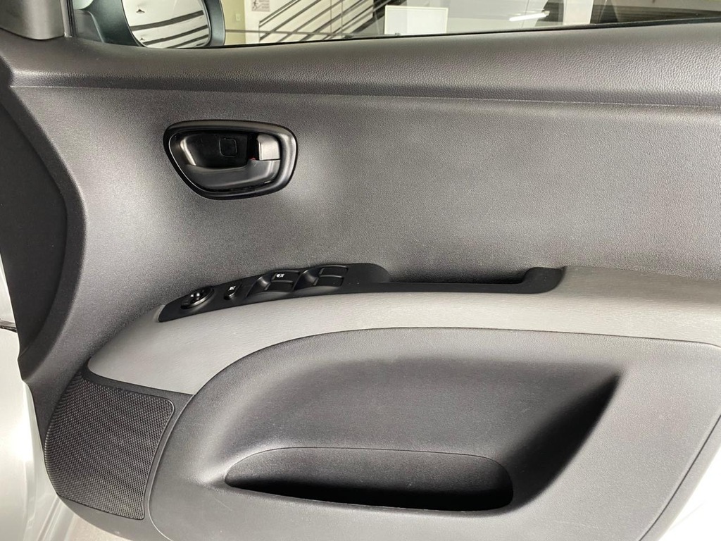 HYUNDAI i10 i10 1.1 GLS/MOTION