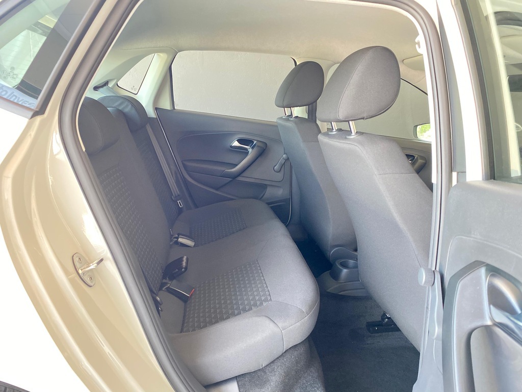VOLKSWAGEN Polo Vivo POLO VIVO 1.4 (5DR)