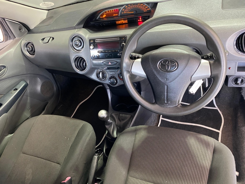 TOYOTA ETIOS ETIOS 1.5 Xs/SPRINT 5Dr - 8