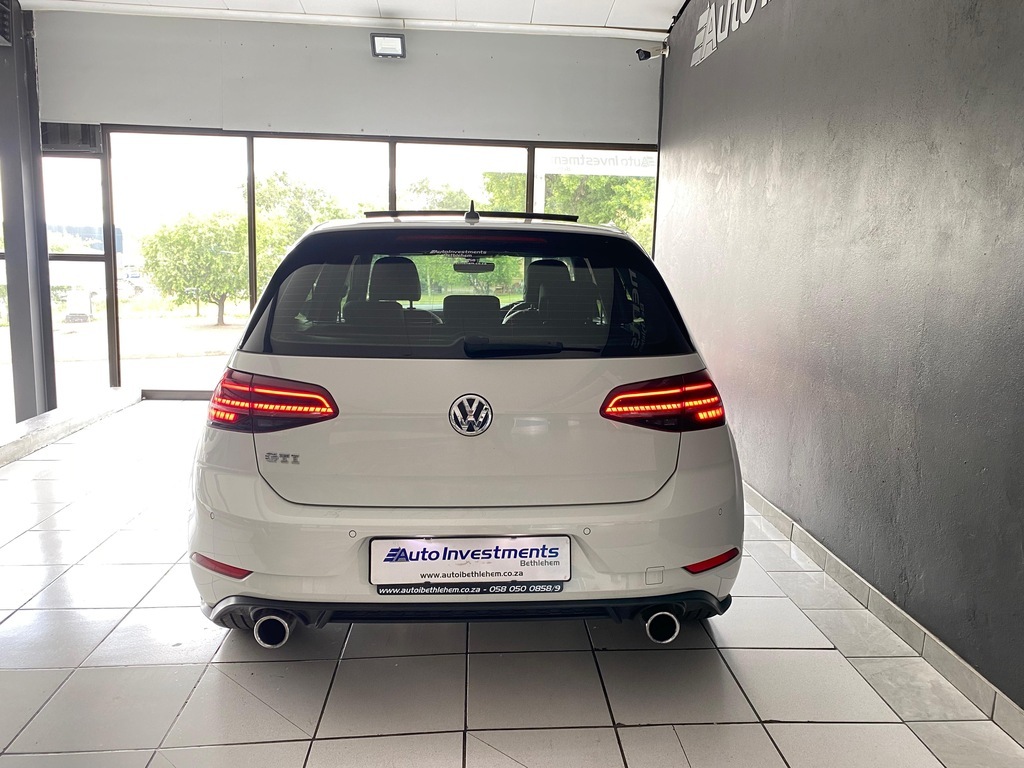 VOLKSWAGEN GOLF 7 GOLF VII GTi 2.0 TSI DSG