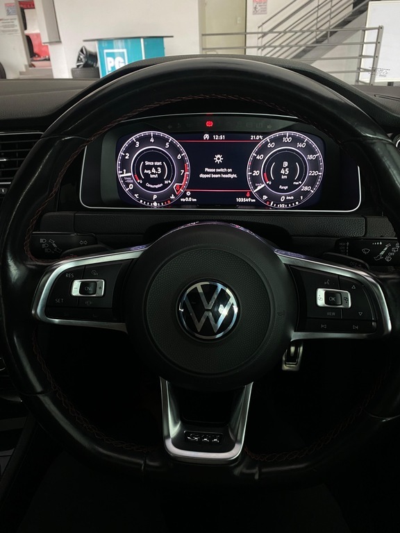 VOLKSWAGEN GOLF 7 GOLF VII GTi 2.0 TSI DSG