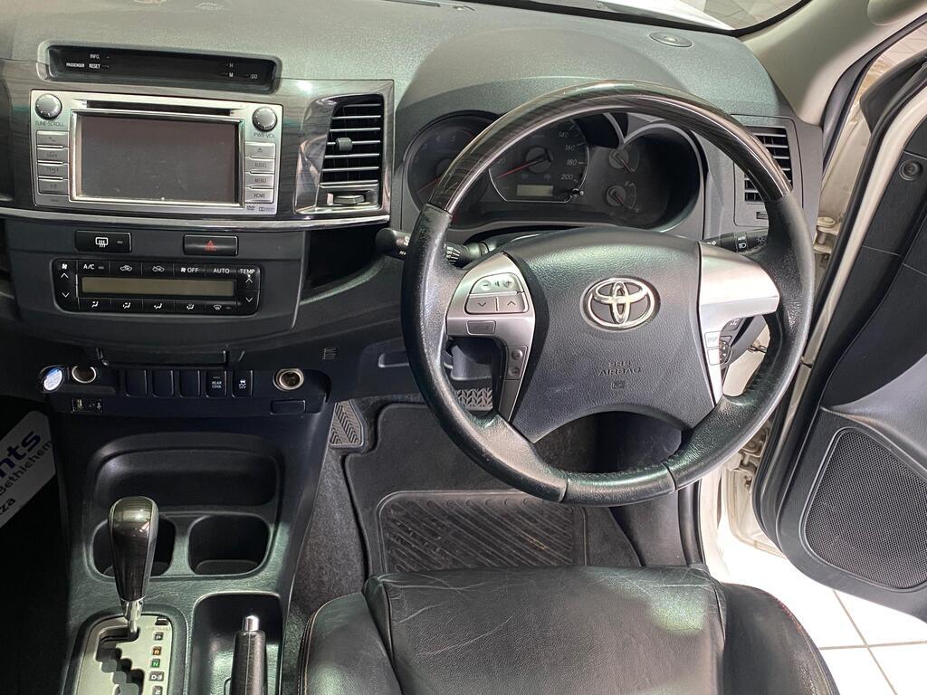 TOYOTA FORTUNER FORTUNER 3.0D-4D R/B A/T - 6