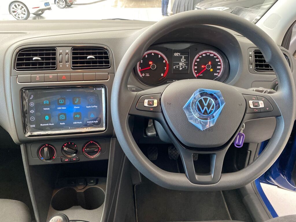 VOLKSWAGEN POLO VIVO POLO VIVO 1.4 (5DR)