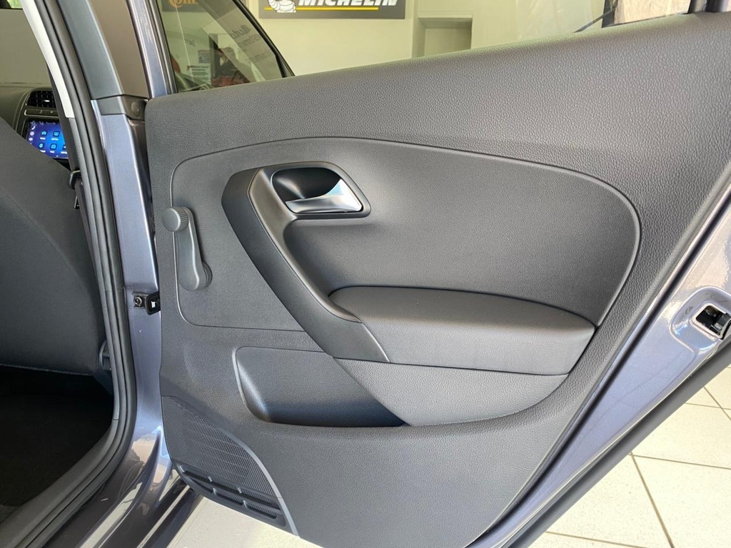 VOLKSWAGEN Polo Vivo POLO VIVO 1.4 (5DR)