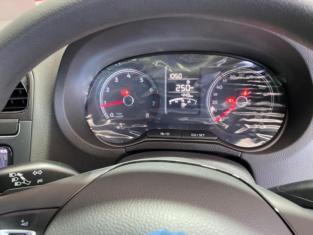 VOLKSWAGEN Polo Vivo POLO VIVO 1.4 (5DR)