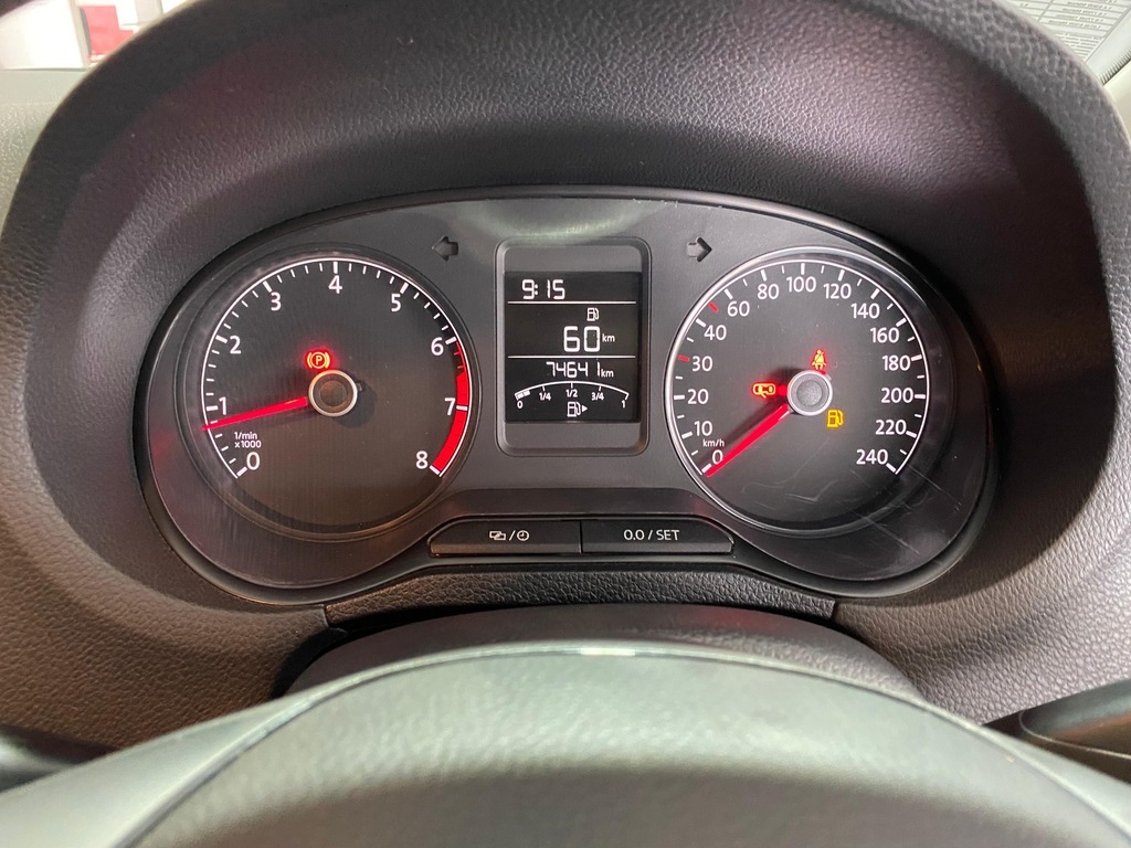 VOLKSWAGEN POLO VIVO POLO VIVO 1.4 COMFORTLINE (5DR) - 10