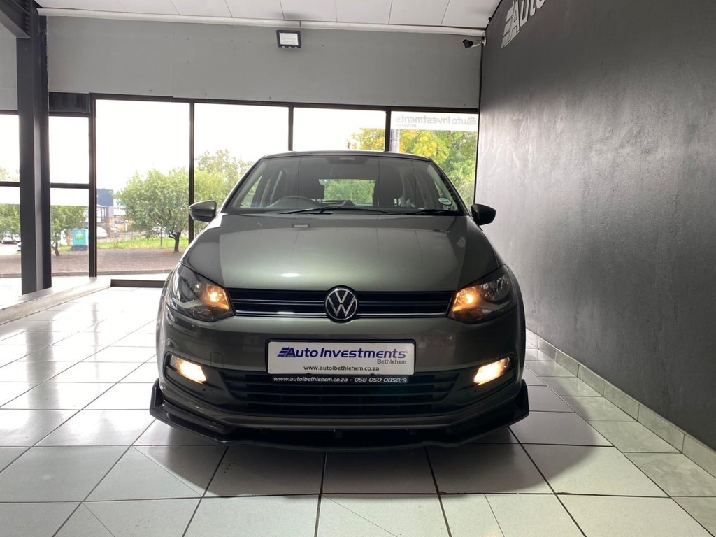 VOLKSWAGEN POLO VIVO POLO VIVO 1.4 COMFORTLINE (5DR) - 2