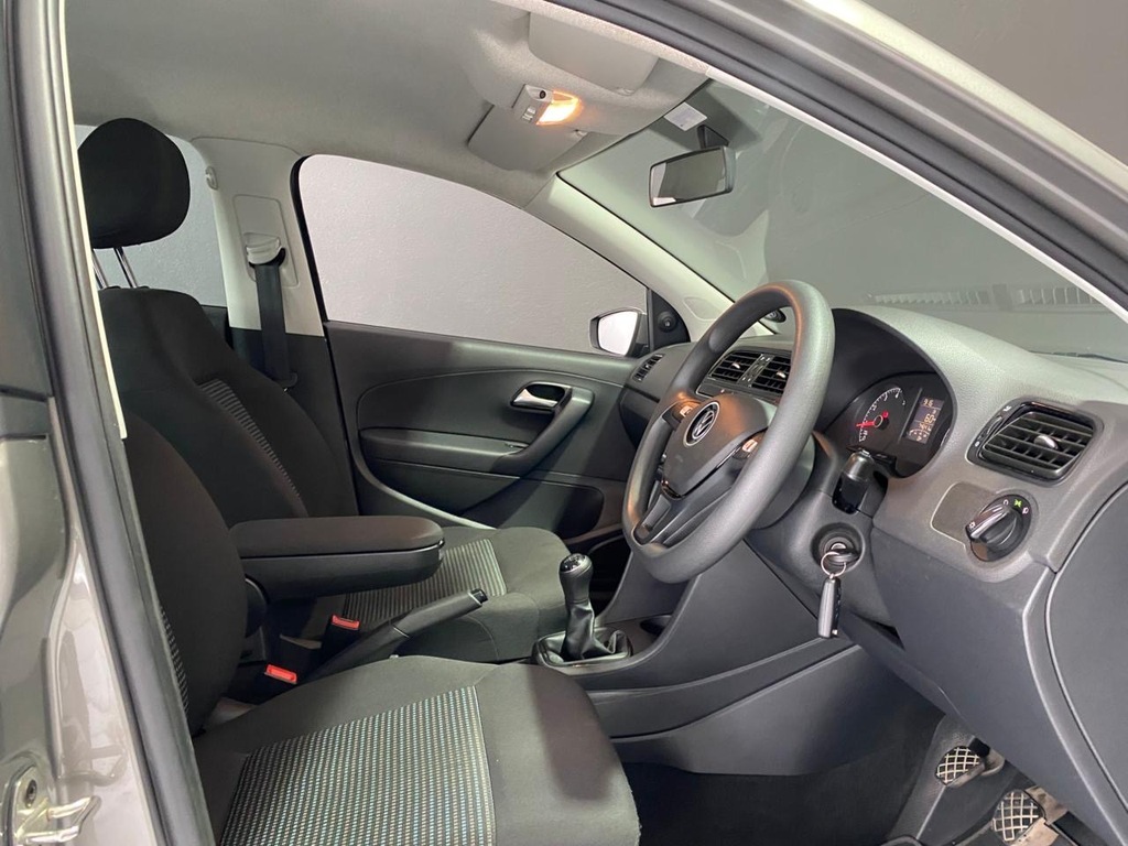 VOLKSWAGEN POLO VIVO POLO VIVO 1.4 COMFORTLINE (5DR) - 8