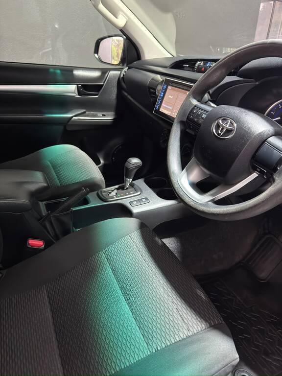 TOYOTA HILUX HILUX 2.4 GD-6 RB SRX A/T P/U S/C