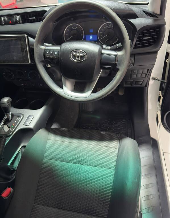 TOYOTA HILUX HILUX 2.4 GD-6 RB SRX A/T P/U S/C