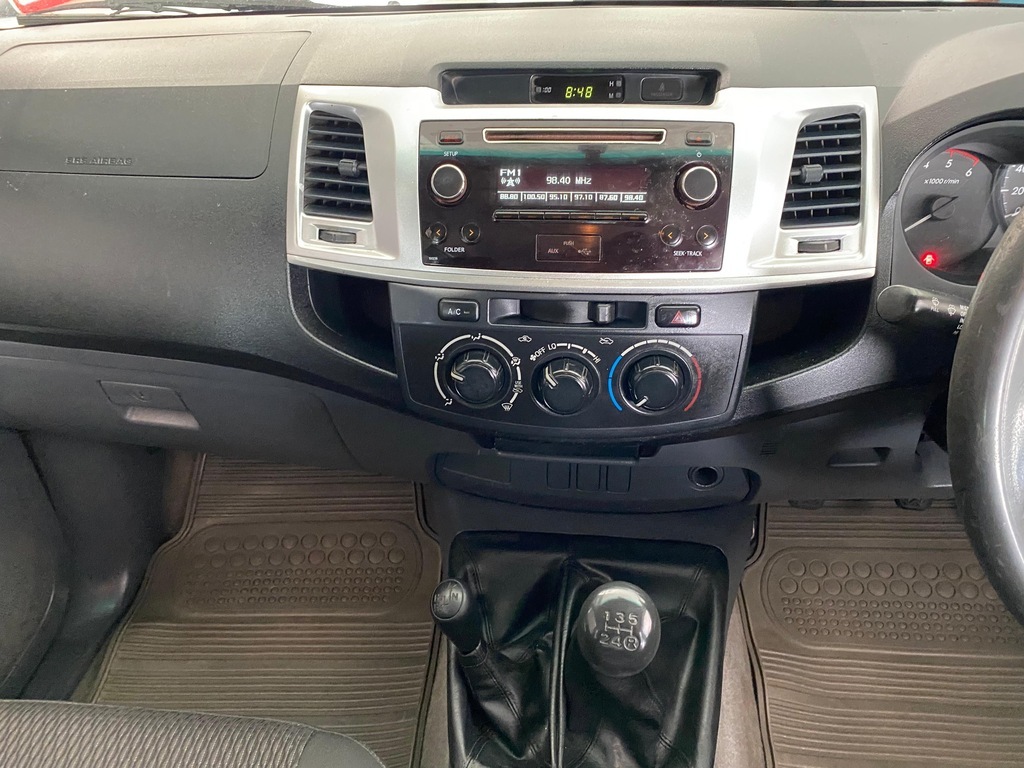 TOYOTA HILUX HILUX 2.5D-4D SRX 4X4 P/U D/C - 12