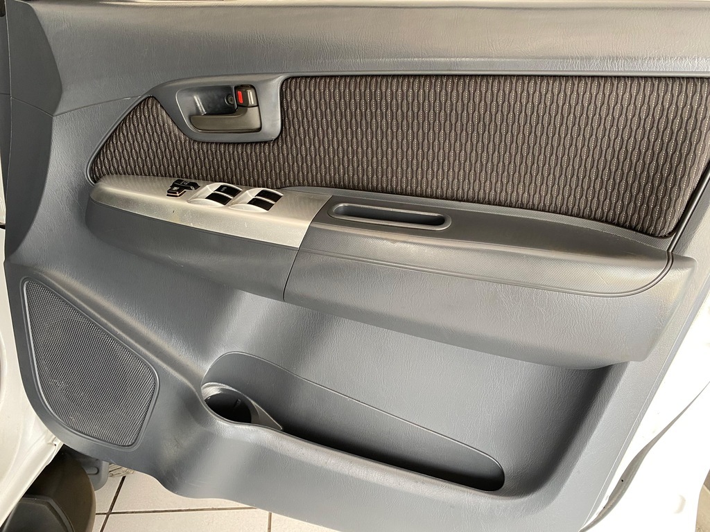 TOYOTA HILUX HILUX 2.5D-4D SRX 4X4 P/U D/C - 14