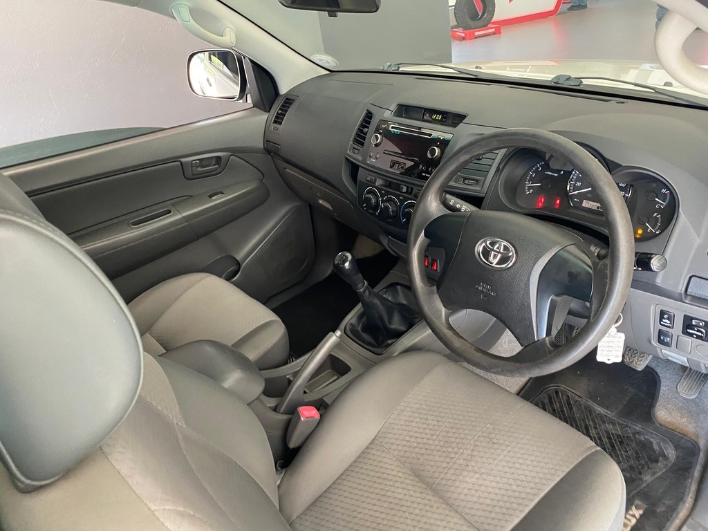 TOYOTA HILUX HILUX 2.5 D-4D SRX R/B P/U S/C - 7