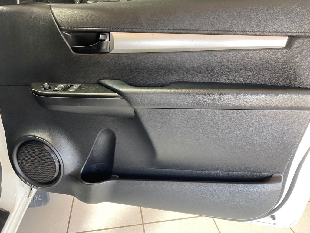 TOYOTA HILUX HILUX 2.4 GD S A/C P/U S/C