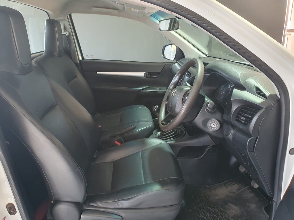 TOYOTA HILUX HILUX 2.4 GD A/C P/U S/C - 8