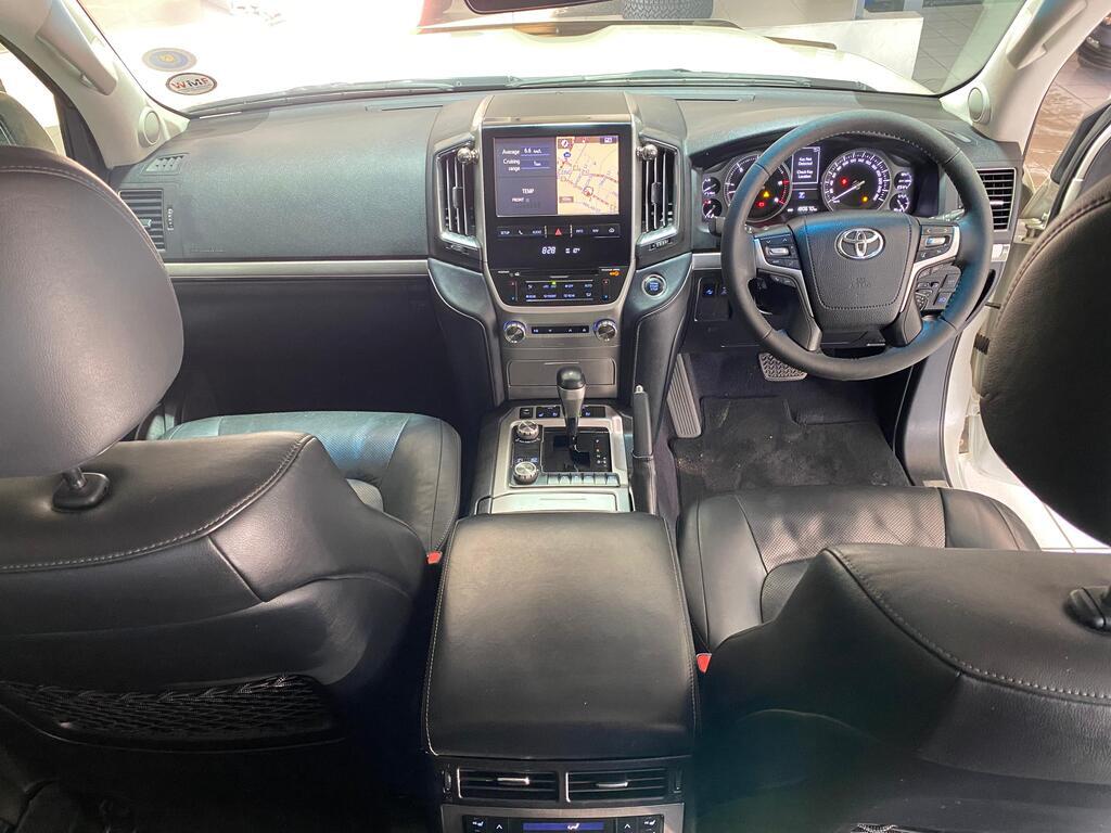TOYOTA LAND CRUISER LAND CRUISER 200 V8 TD VX A/T