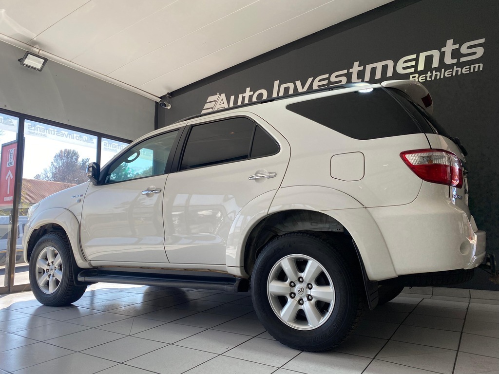 TOYOTA FORTUNER FORTUNER 3.0D-4D R/B - 3