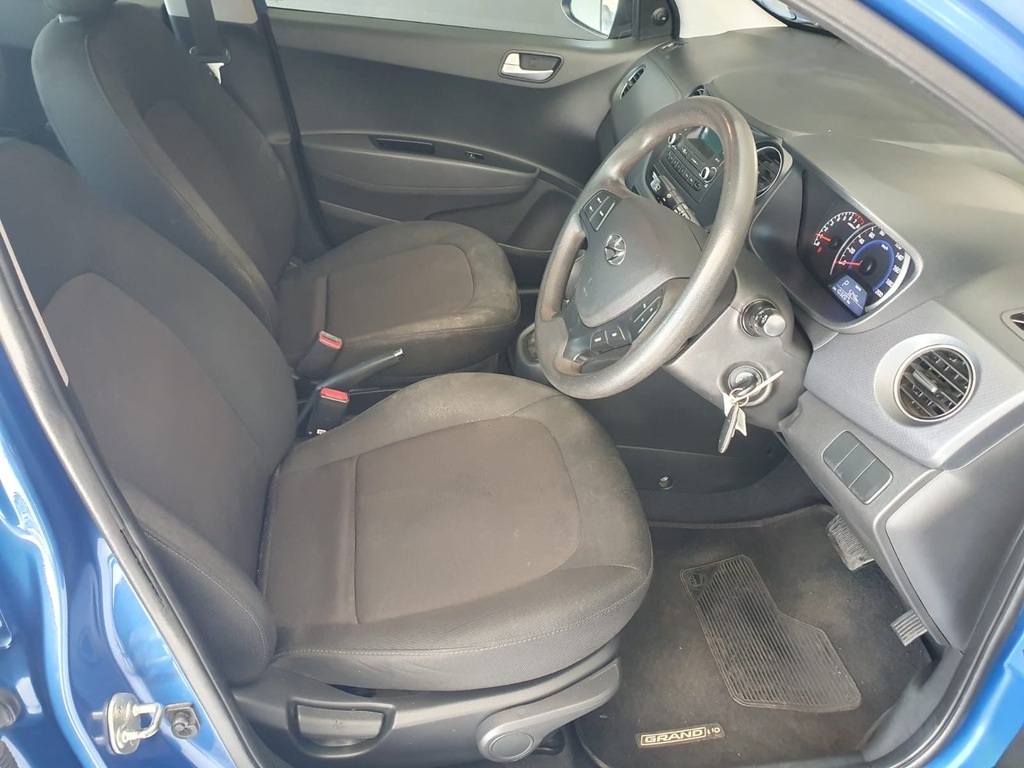 HYUNDAI i10 GRAND i10 1.0 MOTION A/T